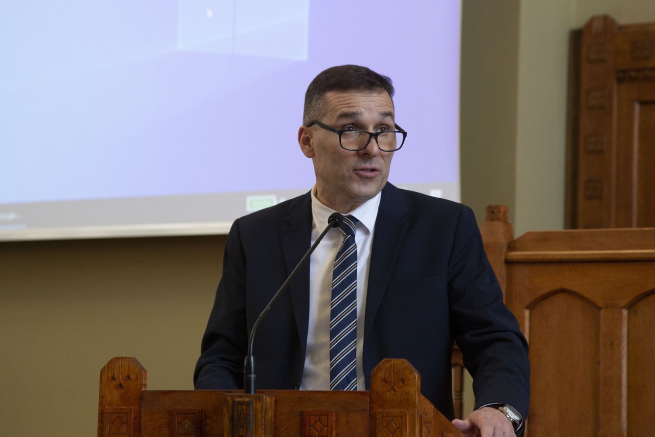 Hodossy-Takács Előd, Teremtési rend  Vitanap 2022 február - Fotó: Hurta Hajnalka