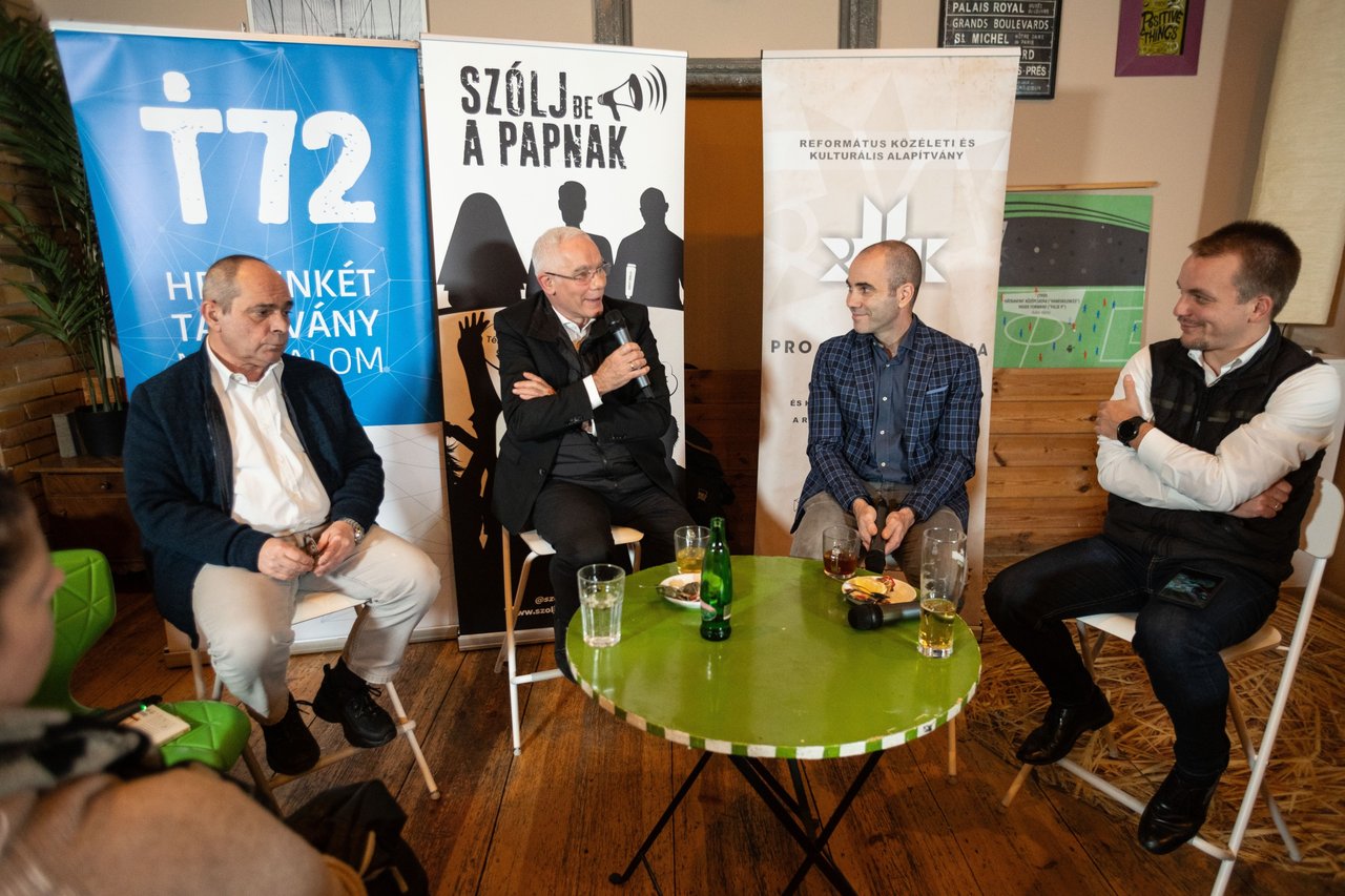 Fazekas György, Balog Zoltán, Kovács András Péter, Zila Gábor. Szólj be a papnak- függőség - 2023. december 4. - Fotó: Hurta Hajnalka